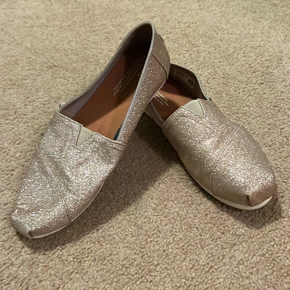 Gold Sparkle Toms Slip-On Flats